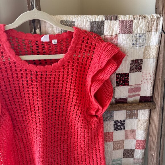 Crochet Flutter Sleeve Top - Picture 4 of 6